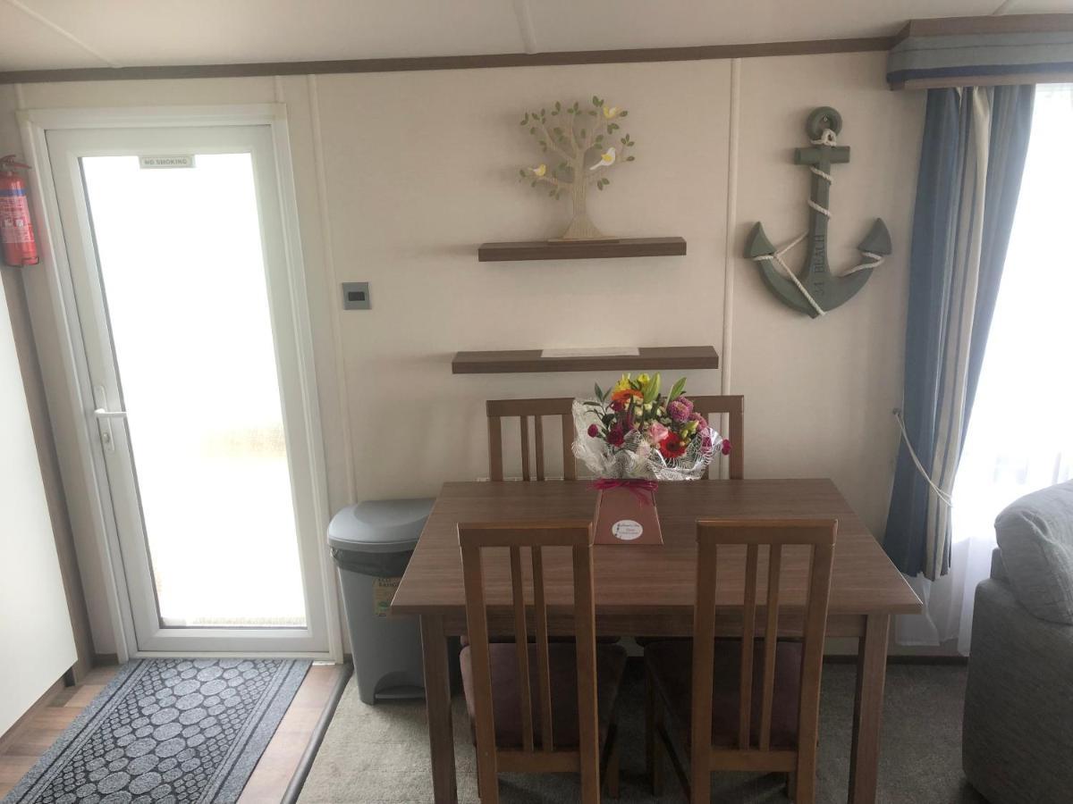 Caravan Hire Golden Sands Sea Front Kinmel Bay Εξωτερικό φωτογραφία