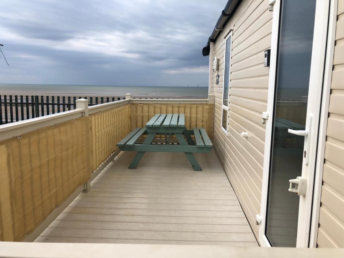 Caravan Hire Golden Sands Sea Front Kinmel Bay Εξωτερικό φωτογραφία